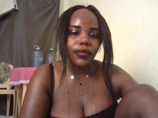 NewBird live cam on BongaCams