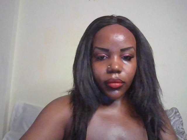 NewBird live cam on BongaCams