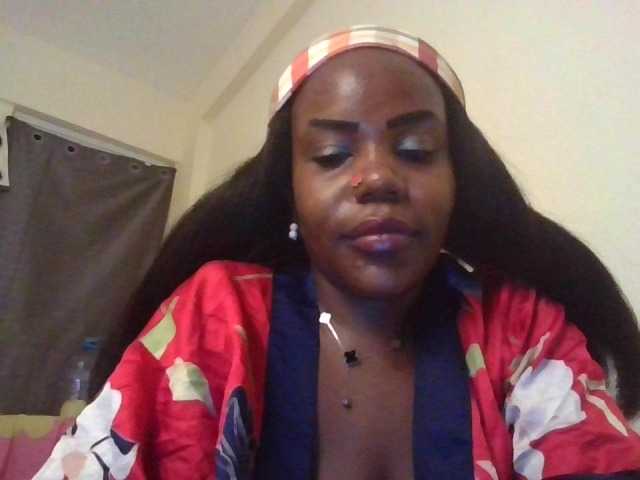 NewBird live cam on BongaCams