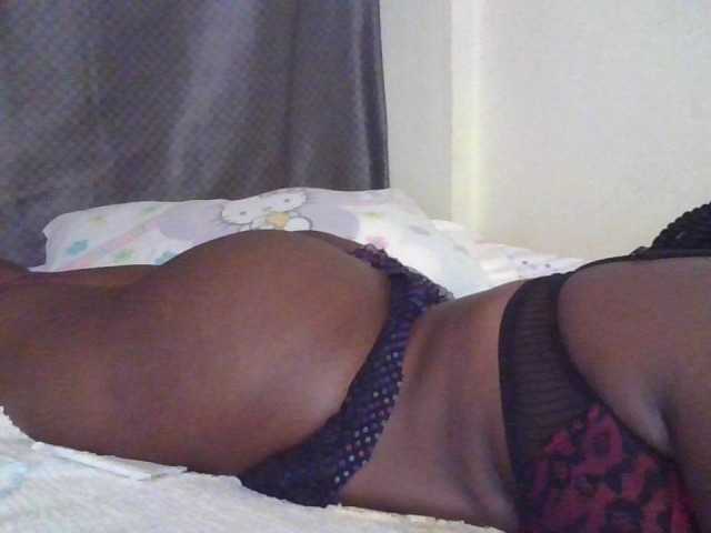 NewBird, live now on BongaCams