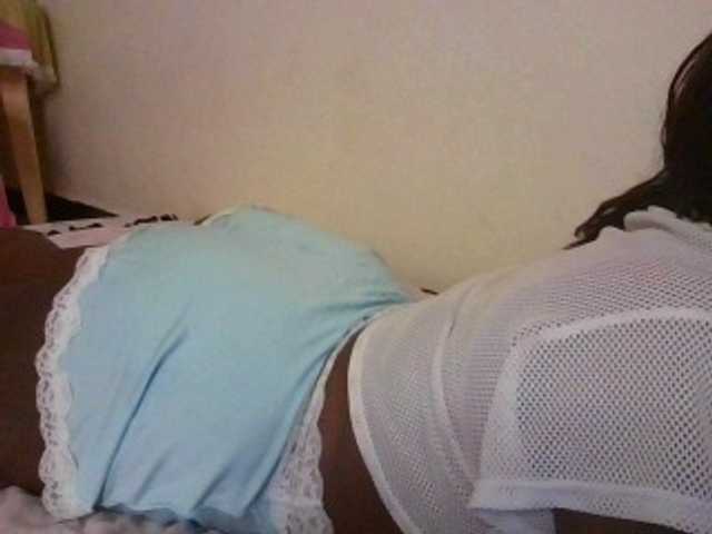 NewBird live webcam show