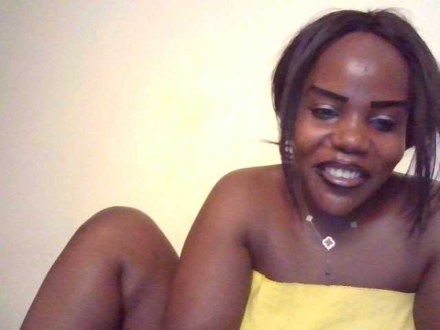 NewBird live cam on BongaCams