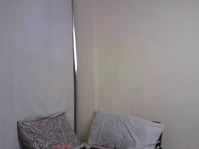 NewBird live cam on BongaCams