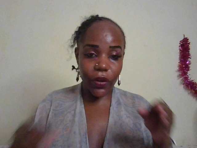 NewBird live cam on BongaCams