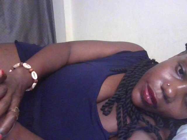 NewBird live cam on BongaCams