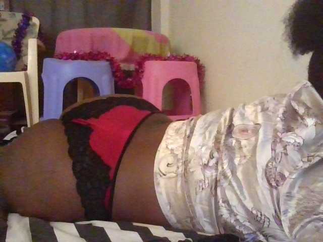 NewBird live cam on BongaCams