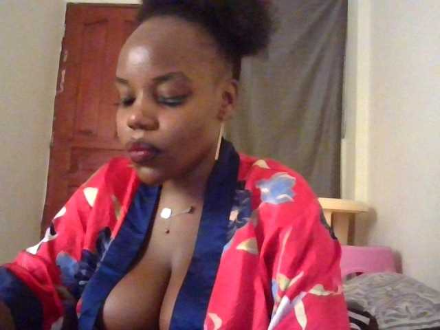 NewBird live cam on BongaCams