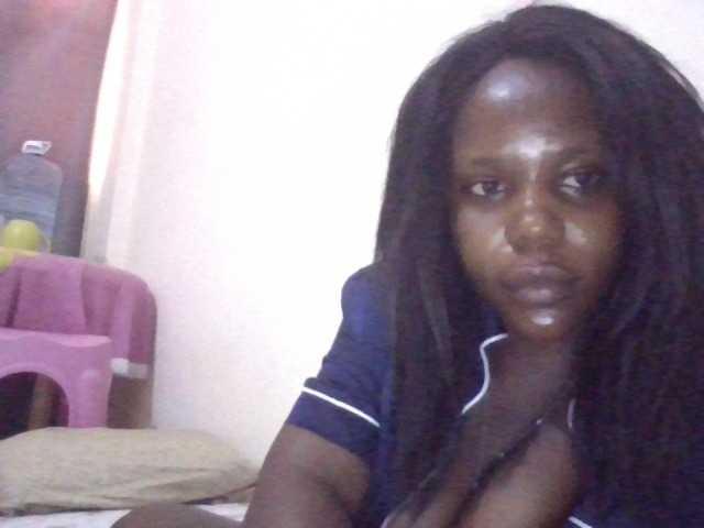 NewBird live cam on BongaCams