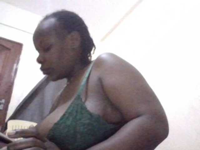 NewBird live webcam show