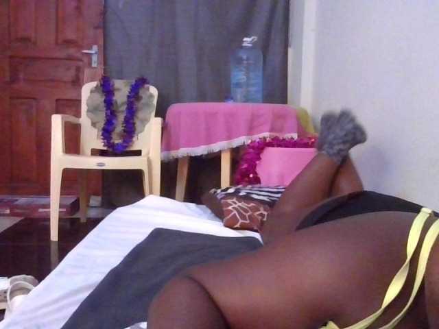 NewBird live cam on BongaCams