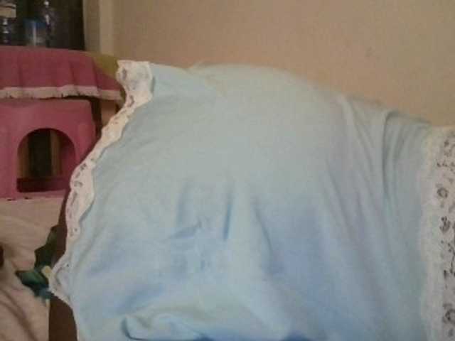 NewBird live webcam show