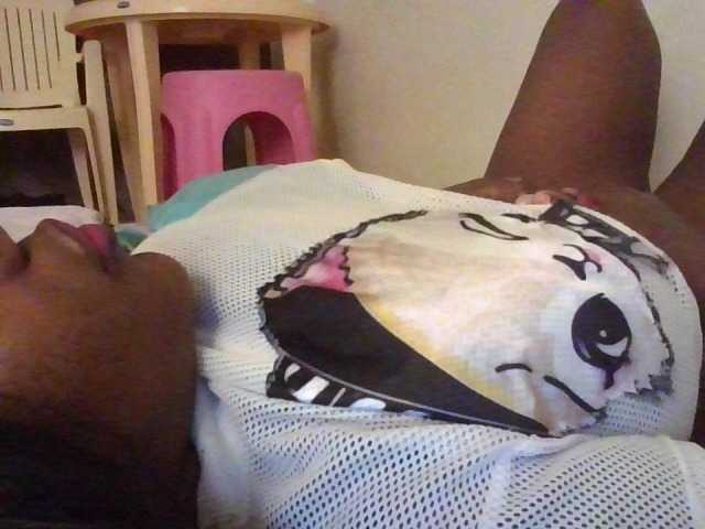NewBird live cam on BongaCams