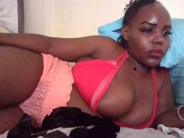 NewBird live cam on BongaCams