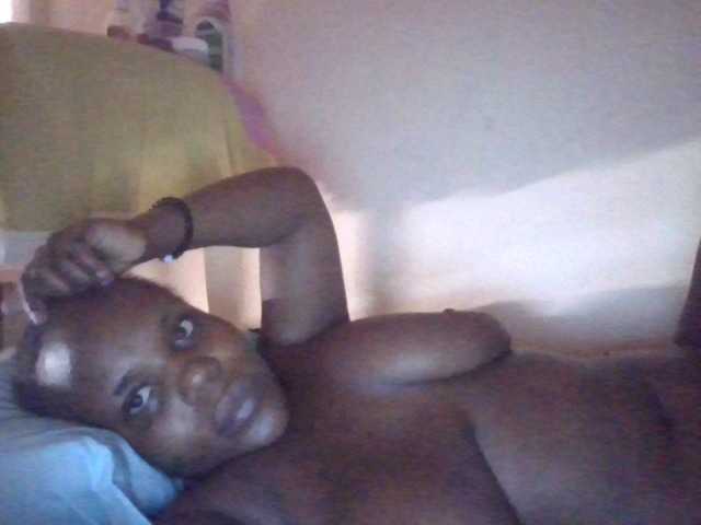 NewBird live cam on BongaCams