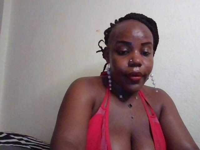 NewBird, en vivo ahora en BongaCams