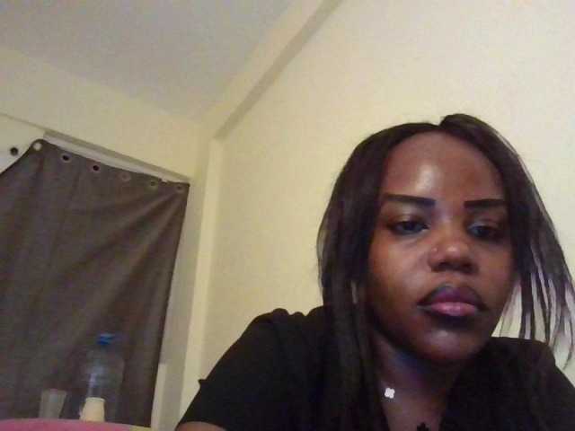 NewBird live cam on BongaCams