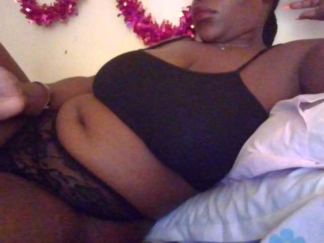 NewBird live cam on BongaCams