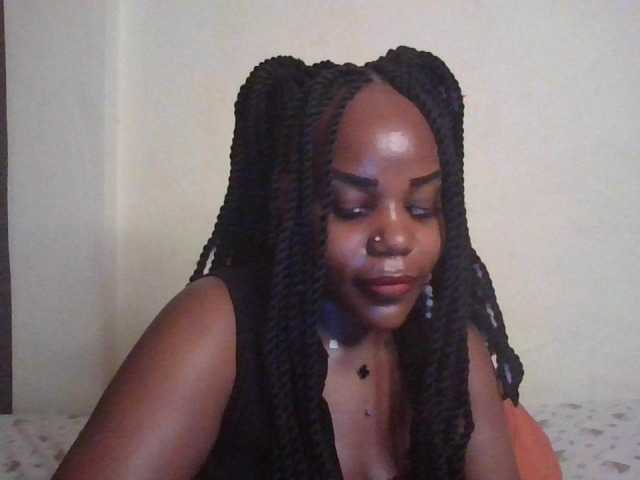NewBird live cam on BongaCams