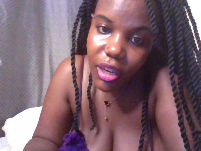 NewBird live cam on BongaCams