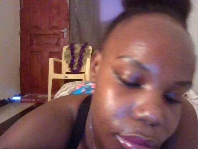 NewBird live cam on BongaCams