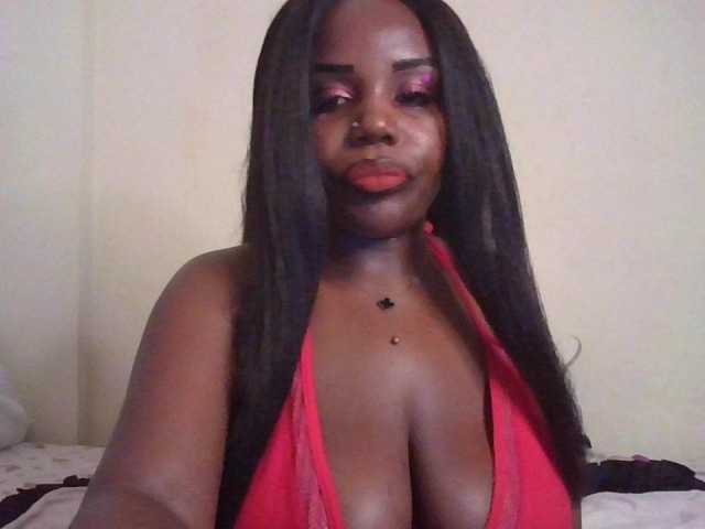 NewBird live cam on BongaCams