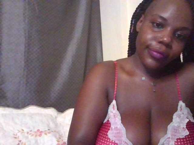 NewBird live cam on BongaCams