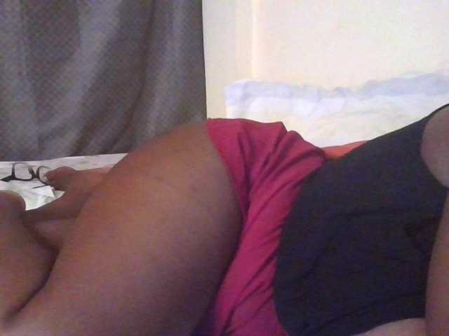 NewBird live cam on BongaCams