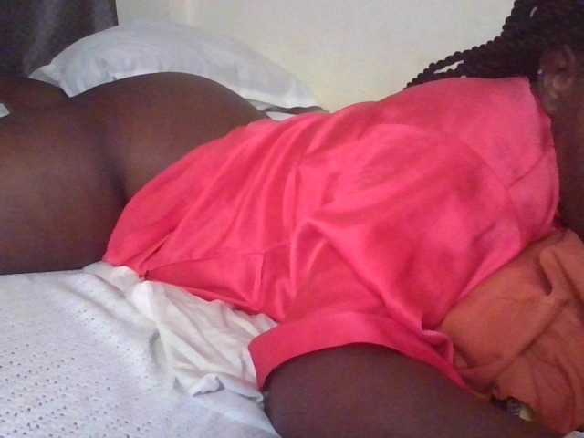 NewBird live cam on BongaCams