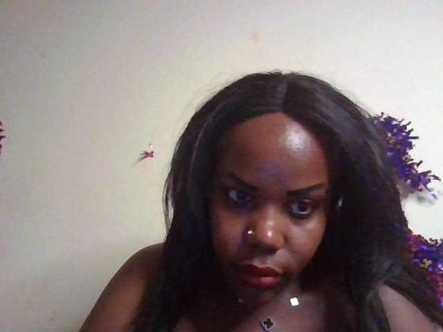 NewBird live cam on BongaCams