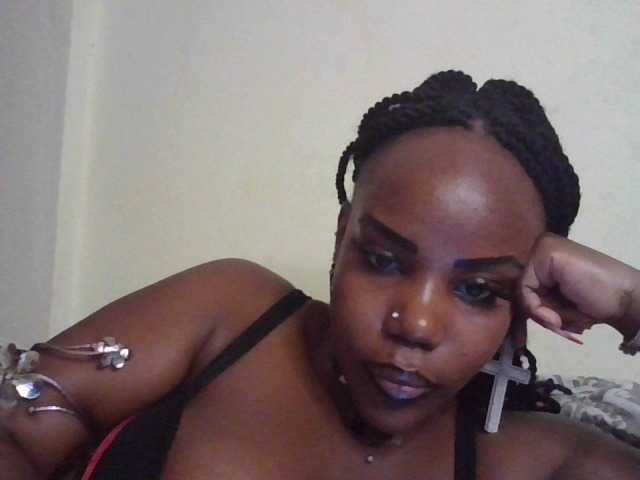 NewBird, live now on BongaCams