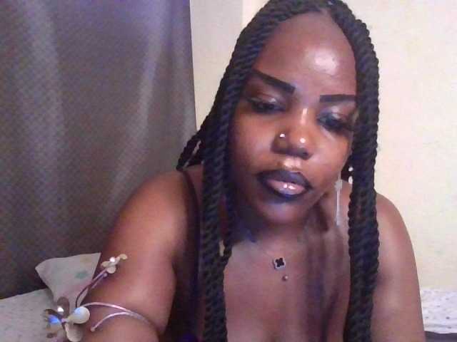 NewBird, live now on BongaCams