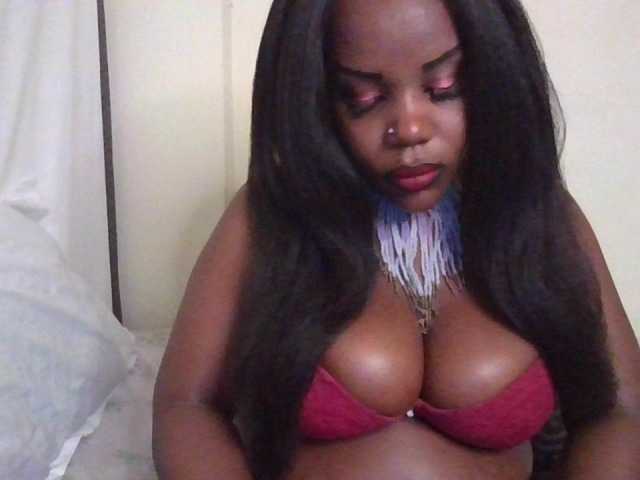 NewBird live cam on BongaCams
