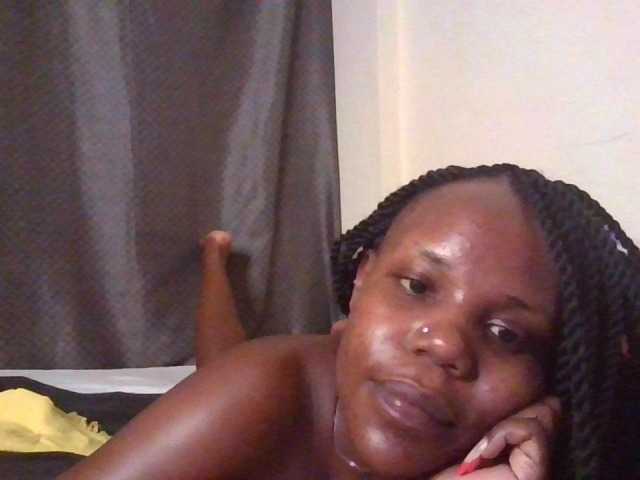 NewBird live cam on BongaCams