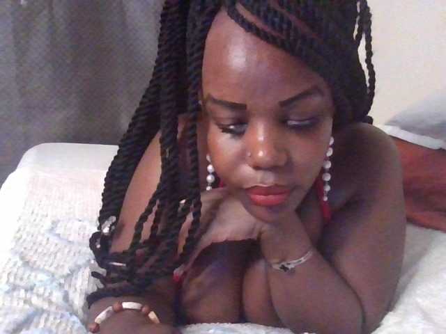 NewBird live cam on BongaCams