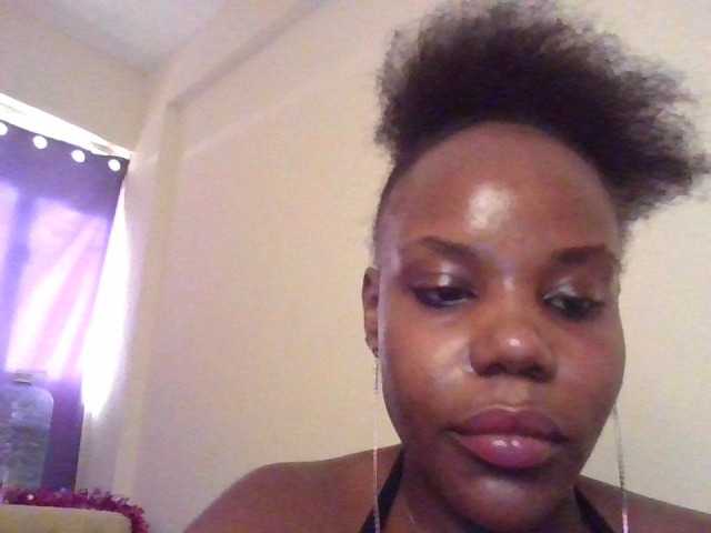 NewBird live cam on BongaCams