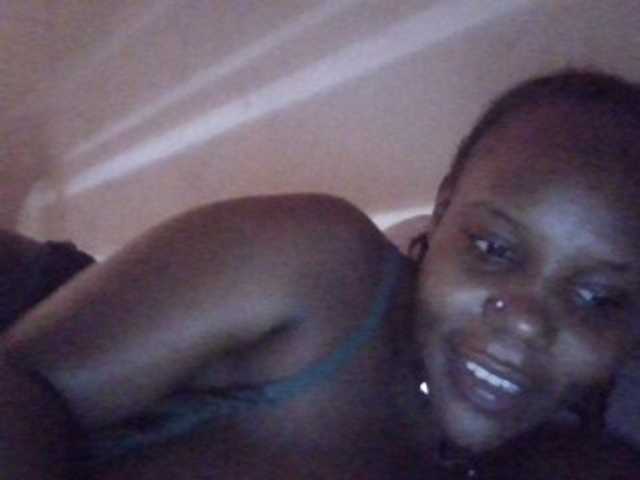 NewBird live webcam show