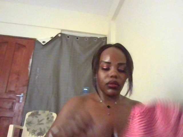 NewBird live webcam show