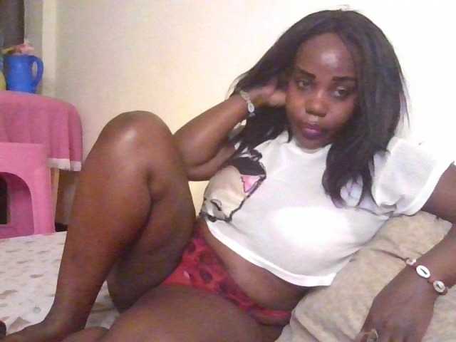 NewBird live cam on BongaCams