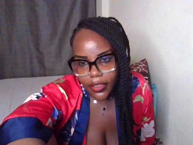 NewBird live cam on BongaCams