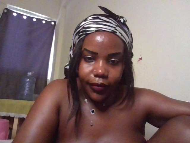 NewBird live cam on BongaCams