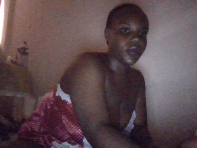NewBird live cam on BongaCams