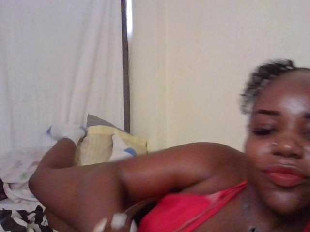 NewBird live cam on BongaCams