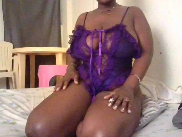 NewBird live cam on BongaCams