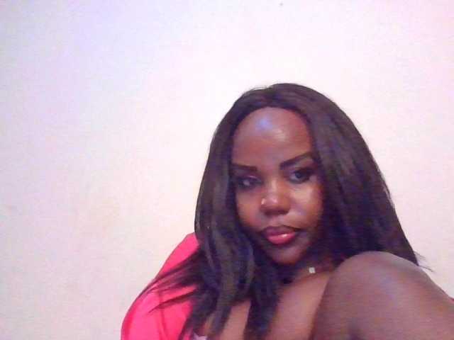 NewBird live cam on BongaCams
