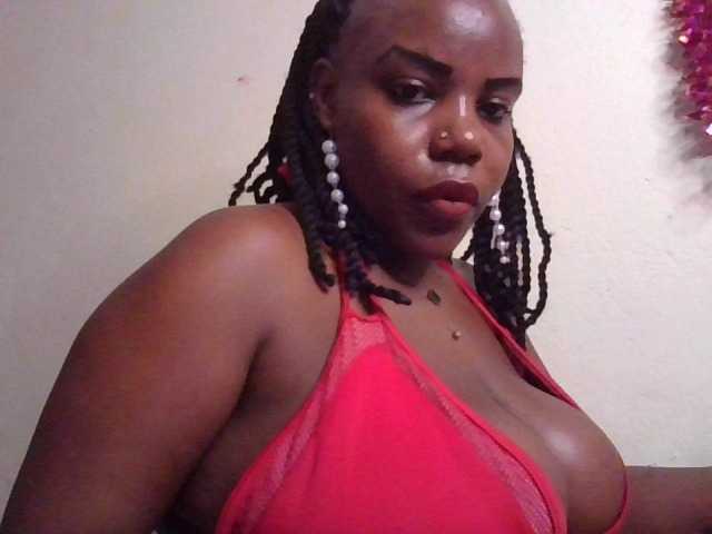 NewBird live cam on BongaCams