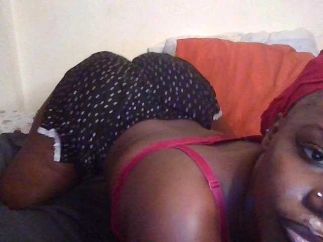 NewBird live cam on BongaCams
