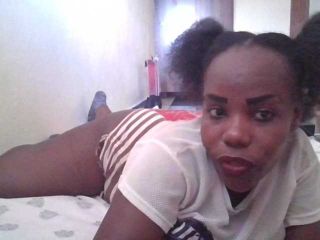NewBird live cam on BongaCams