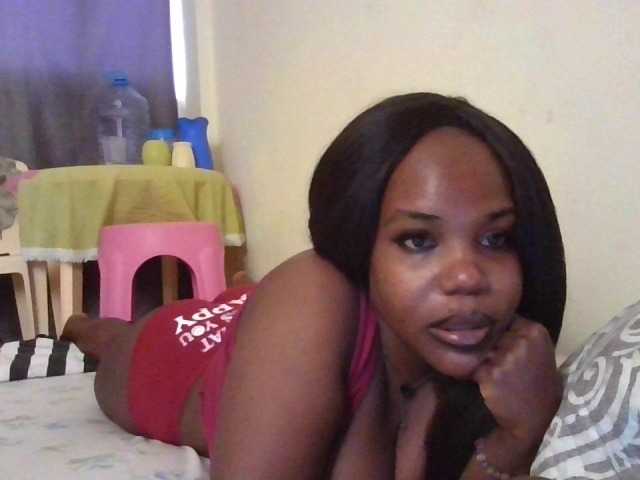 NewBird live cam on BongaCams