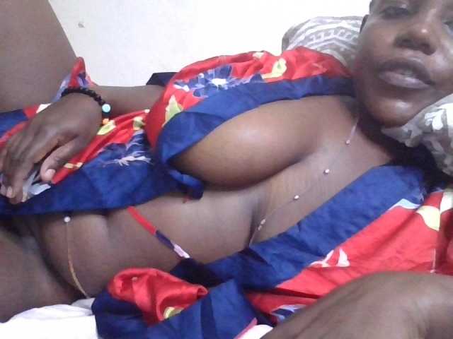 NewBird live cam on BongaCams