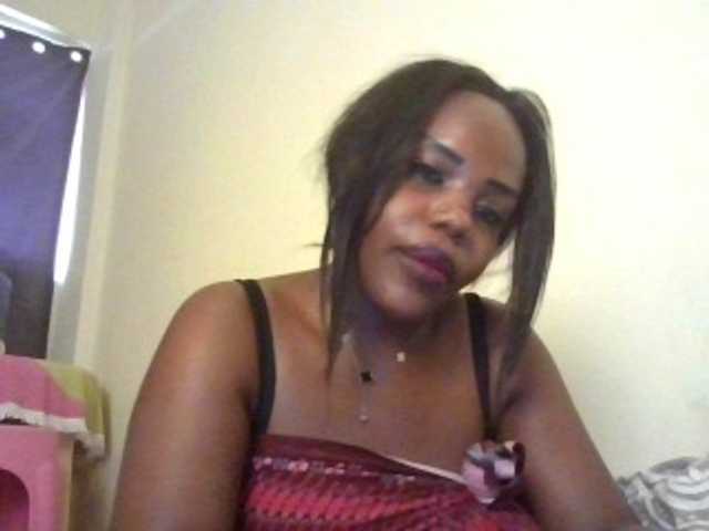NewBird live cam on BongaCams
